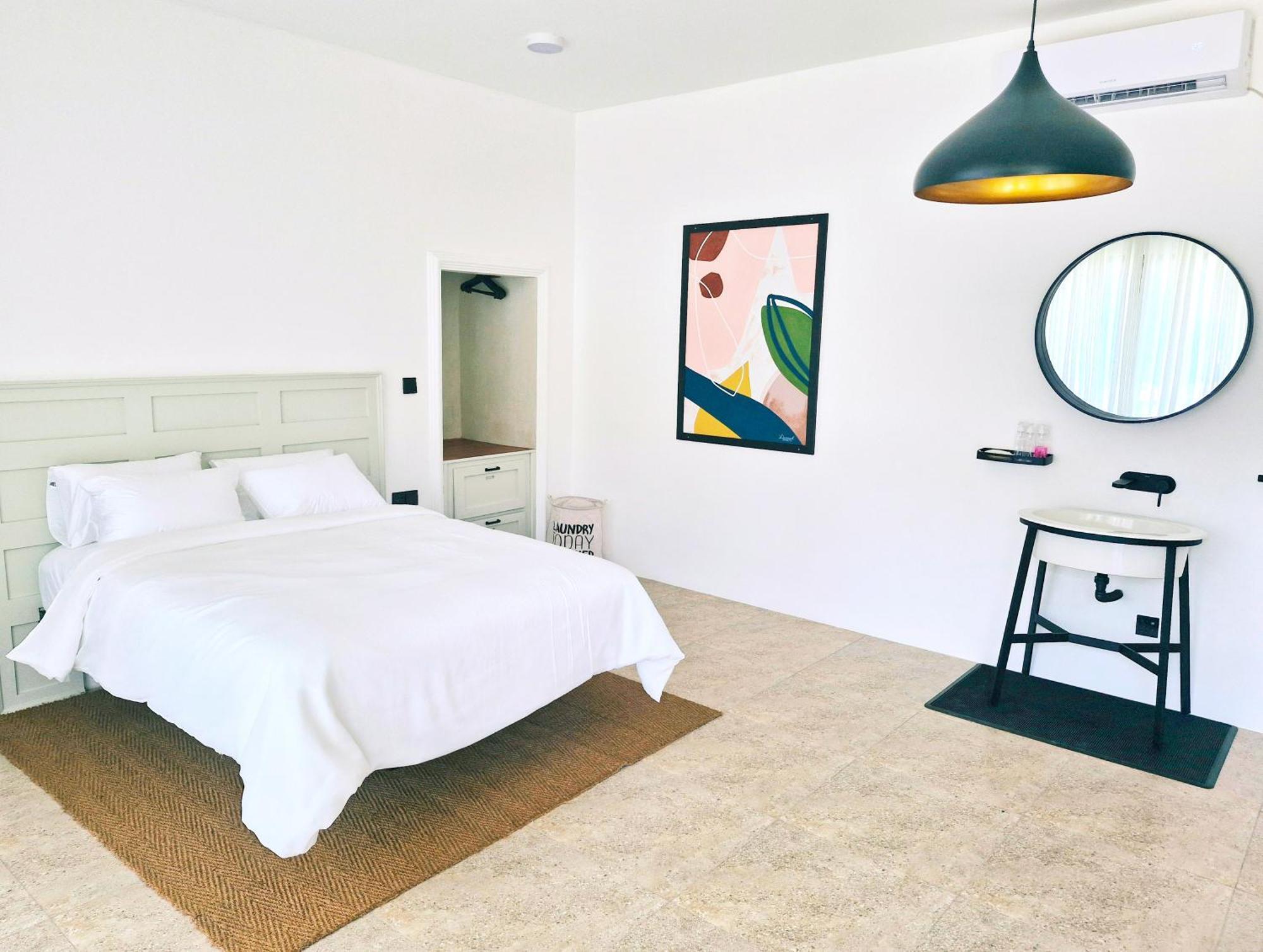 Apartment White Nest
